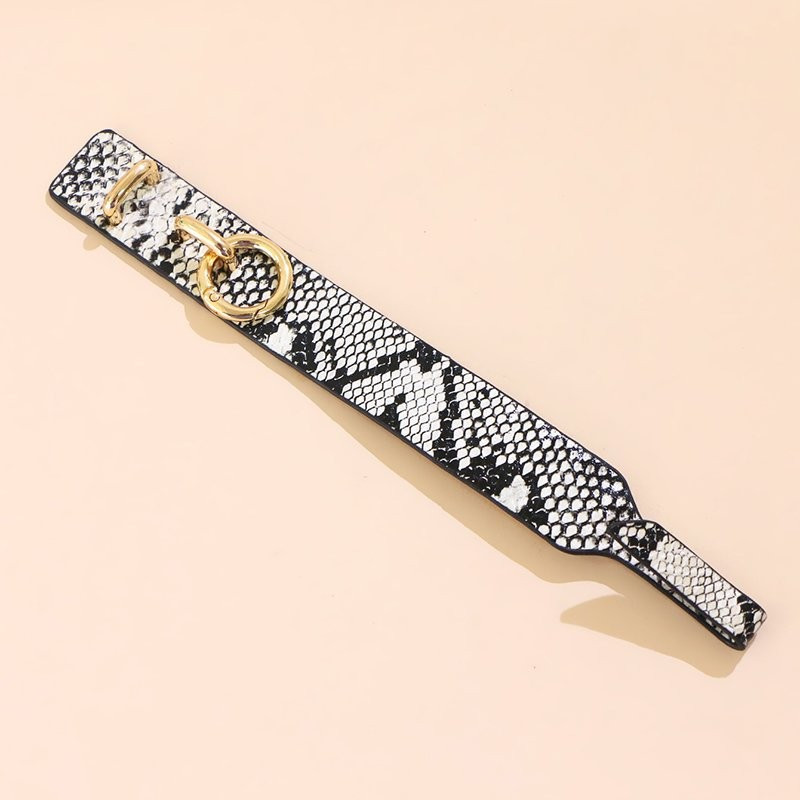 Жесткий браслет CJC68026 Жесткий браслет CJC68026