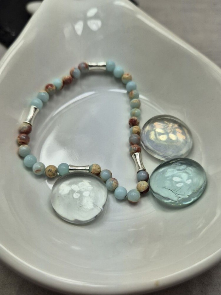 Браслет пастельные бусины с металлическими трубками J10790CJJ Браслет пастельные бусины с металлическими трубками J10790CJJ