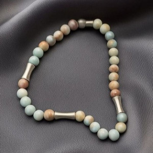 Браслет пастельные бусины с металлическими трубками J10790CJJ
