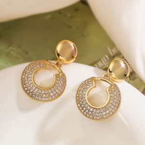 Круглые серьги с кристальным мощением CJL20460 Круглые серьги с кристальным мощением CJL20460