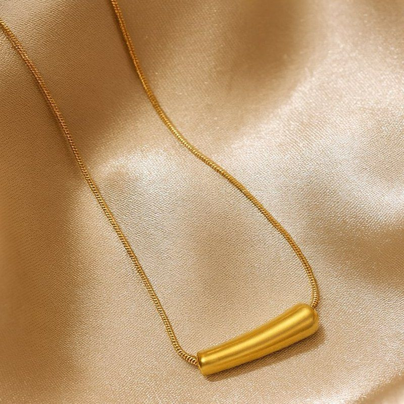 Золотистая гибкая цепочка с цилиндрической подвеской-бегунком 1J12491CJJ