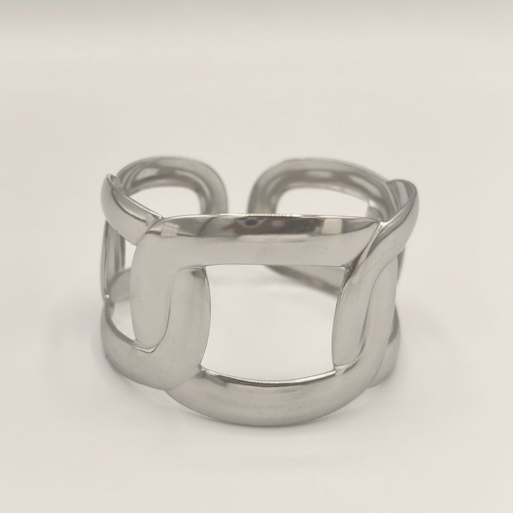 Браслет жесткий разомкнутый с крупными звеньями CJL47164