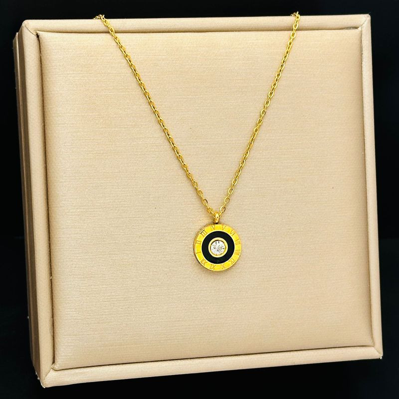 Цепочка с круглым медальоном и гравировкой римских цифр 1J12477CJJ