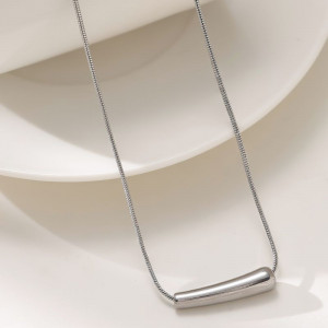 Минималистичная цепочка с цилиндрической подвеской-бегунком 1J12492CJJ