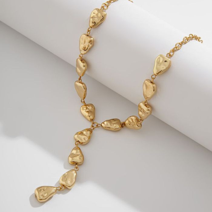 Золотистое колье-галстук с каплевидными подвесками CJM58541