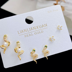 Ювелирный комплект серег CJH82107