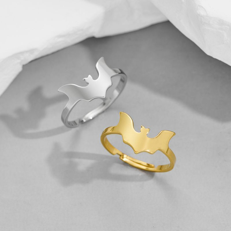 Золотистое кольцо в форме летучей мыши CJH89553