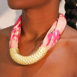 Массивный текстильный чокер с леопардовым принтом CJP62691