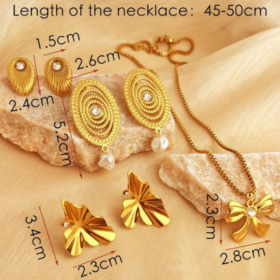 Золотистые серьги-пусеты с кристаллом CJH14616 Золотистые серьги-пусеты с кристаллом CJH14616