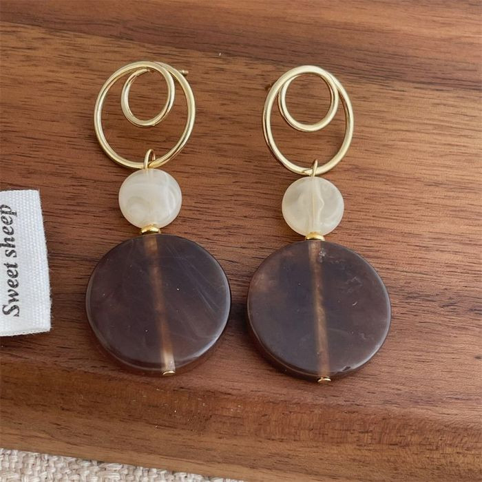 Геометрические серьги пусеты с дисками из темного дерева CJM78331