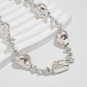 Массивная серебристая цепь с объемными сердцами CJM15249