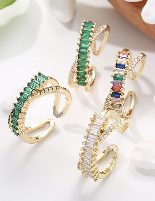 Широкое разомкнутое кольцо с прямоугольными кристаллами U81952