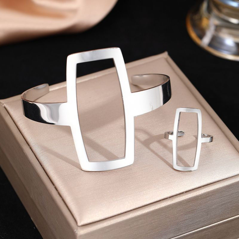 Стальной комплект бижутерии CJP82919 Стальной комплект бижутерии CJP82919