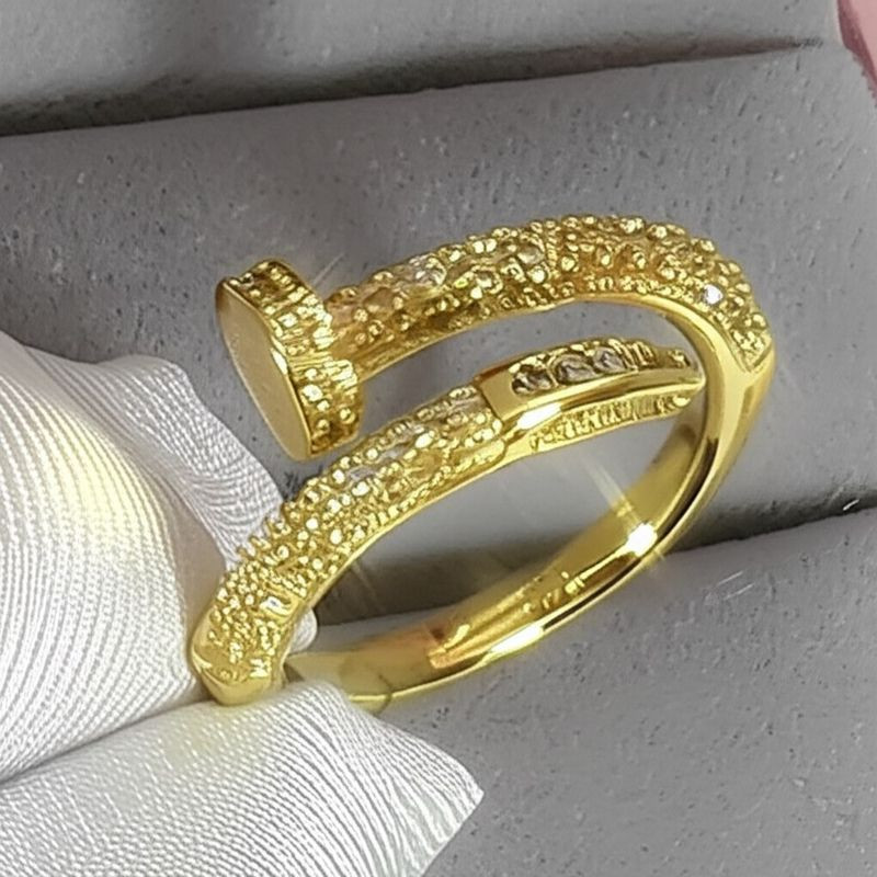 Кольцо медь с напылением золотом и фианитами гвоздь 1J11975CJJ Кольцо медь с напылением золотом и фианитами гвоздь 1J11975CJJ