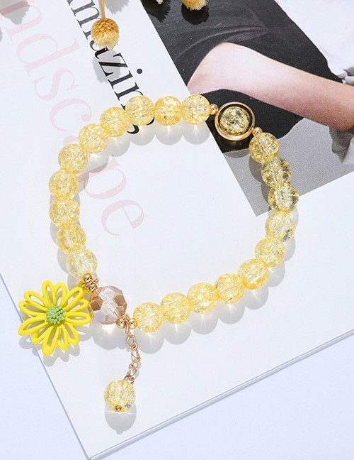 Браслет из розовых бусин с цветком R10716