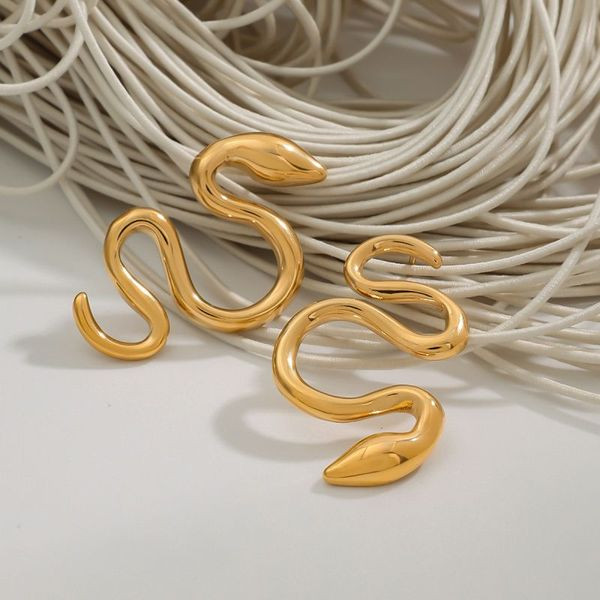 Серьги-пусеты Змеи изогнутые фактурные CJL40912