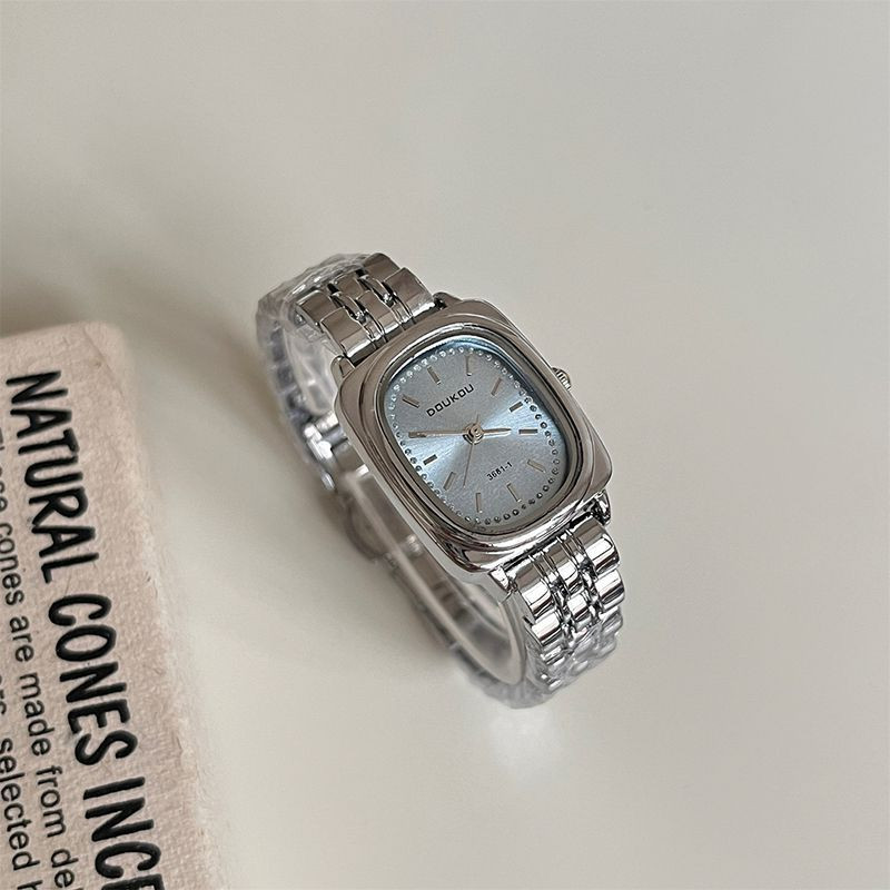 Женские часы CJT21926