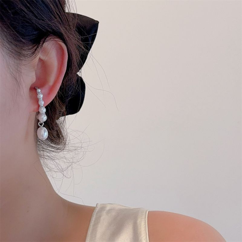 Серьги каффы с жемчужной дорожкой и подвеской CJL14694