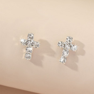 Серьги-пусеты Крестики с сияющими фианитами CJC63457 Серьги-пусеты Крестики с сияющими фианитами CJC63457