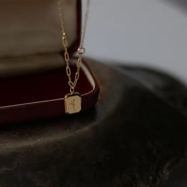 Колье медицинская сталь с напылением золотом J10941CJJ Колье медицинская сталь с напылением золотом J10941CJJ