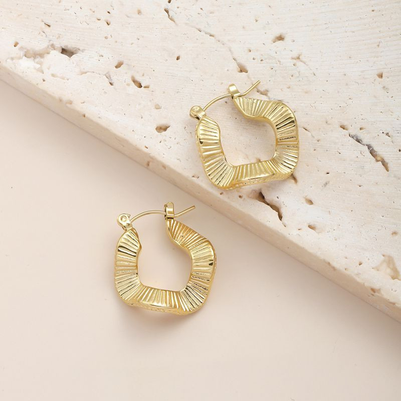 Серьги-кольца геометрические с эффектом ковки CJL32390