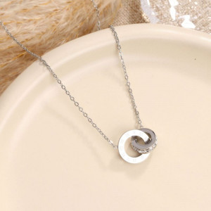 Титановая цепочка с кулоном из переплетенных колец 1J12495CJJ