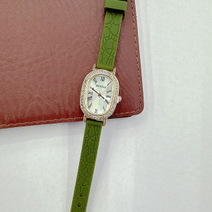 Женские часы CJR64129