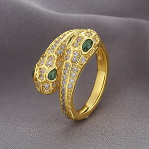 Кольцо в виде обвивающей змеи с акцентными глазами 1J11977CJJ Кольцо в виде обвивающей змеи с акцентными глазами 1J11977CJJ