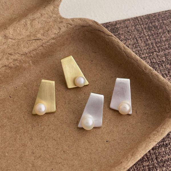 Геометрические серьги с жемчужным акцентом CJL47572 Геометрические серьги с жемчужным акцентом CJL47572