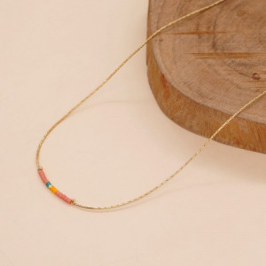 Лаконичная золотистая цепочка с цветным акцентом CJH75904 Лаконичная золотистая цепочка с цветным акцентом CJH75904