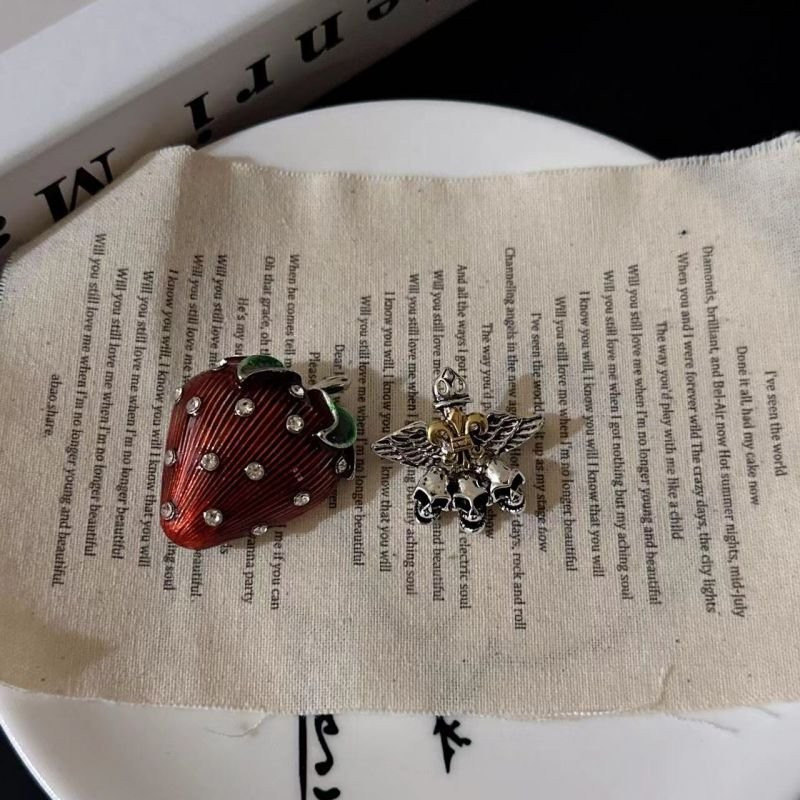 Брошь CJC61334 Брошь CJC61334