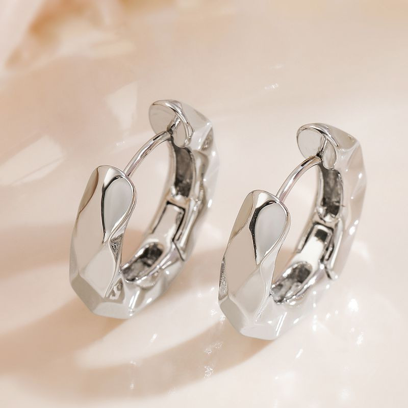 Массивные граненые серьги-кольца CJL20477