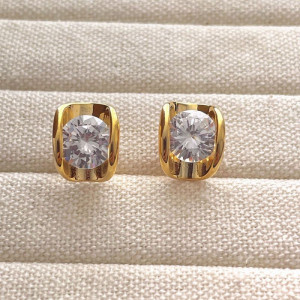 Классические серьги-пусеты Крупные кристаллы в золотистой оправе CJG62354