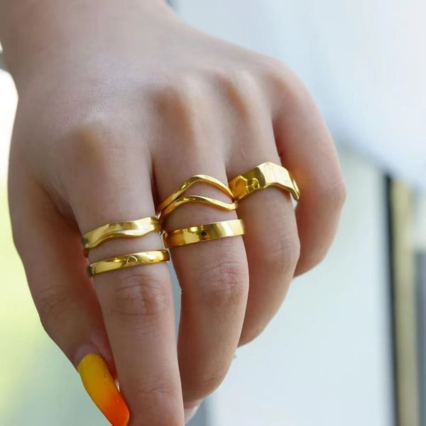 Кольцо в виде двойной волны в стиле минимализм CJL47087