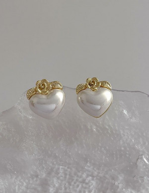 Серьги-пусеты «Жемчужное сердце с розой» Z31765 Серьги-пусеты «Жемчужное сердце с розой» Z31765