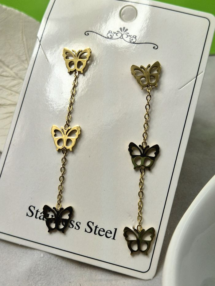 Серьги медицинская сталь с напылением золотом J10349(CJJ) Серьги медицинская сталь с напылением золотом J10349(CJJ)