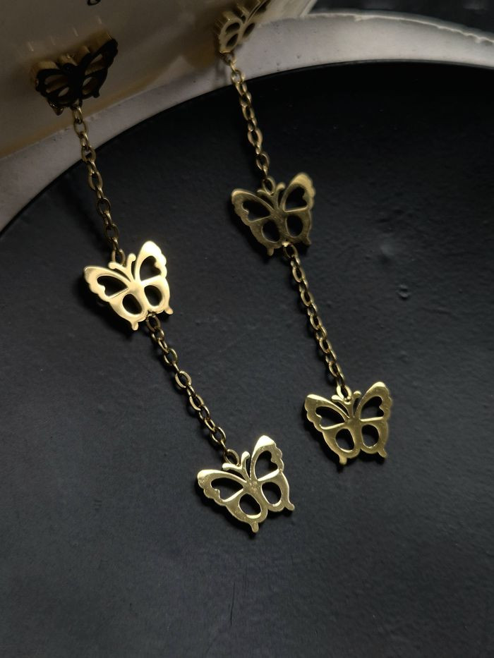 Серьги медицинская сталь с напылением золотом J10349(CJJ) Серьги медицинская сталь с напылением золотом J10349(CJJ)