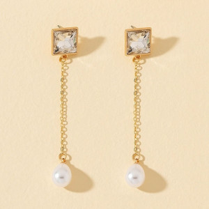 Длинные серьги с квадратными камнями и жемчугом M85002 Длинные серьги с квадратными камнями и жемчугом M85002