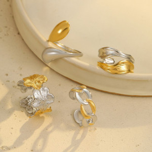 Разомкнутое кольцо из стали с волнообразным краем CJL83487