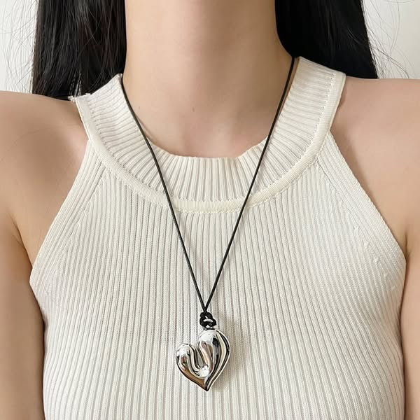 Длинная цепочка с крупным стальным сердцем 1J11632CJJ