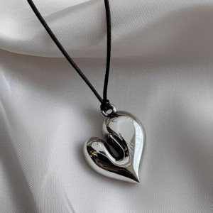 Длинная цепочка с крупным стальным сердцем 1J11632CJJ Длинная цепочка с крупным стальным сердцем 1J11632CJJ