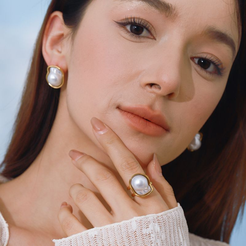 Серьги Висячие с крупным жемчугом и декором CJL33956