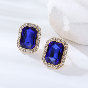 Вечерние серьги-пусеты с синими кристаллами M92054