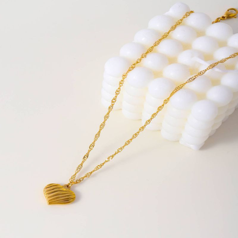 Золотистая цепочка с подвеской сердце CJL32385 Золотистая цепочка с подвеской сердце CJL32385