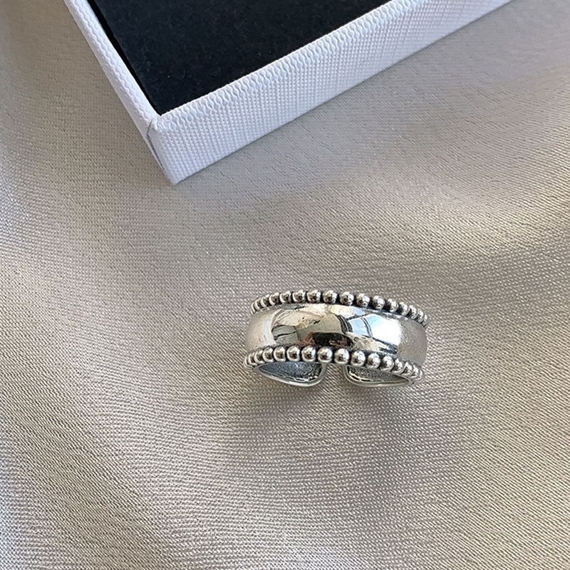 Широкое кольцо с витым кантом и чернением 1J12334CJJ