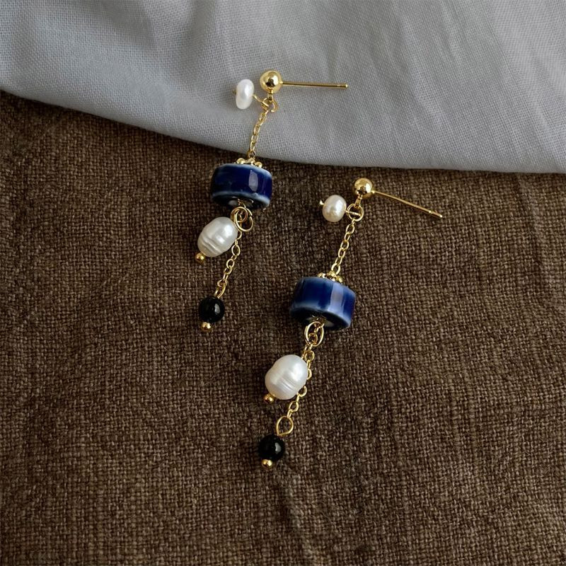 Серьги-подвески с керамическими вставками и жемчугом CJQ17184