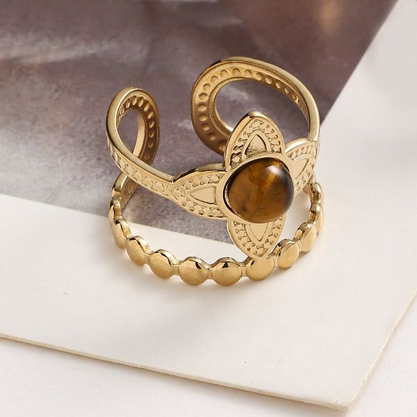 Двойное кольцо с черным агатом и золотым плетением CJL46849