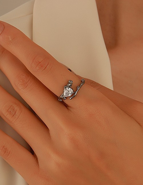 Ювелирное кольцо G35723 Ювелирное кольцо G35723