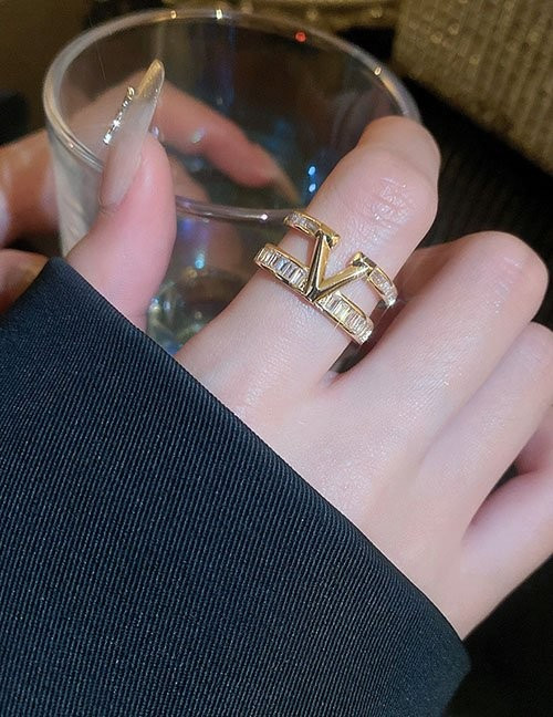 Ювелирное кольцо Z02095 Ювелирное кольцо Z02095