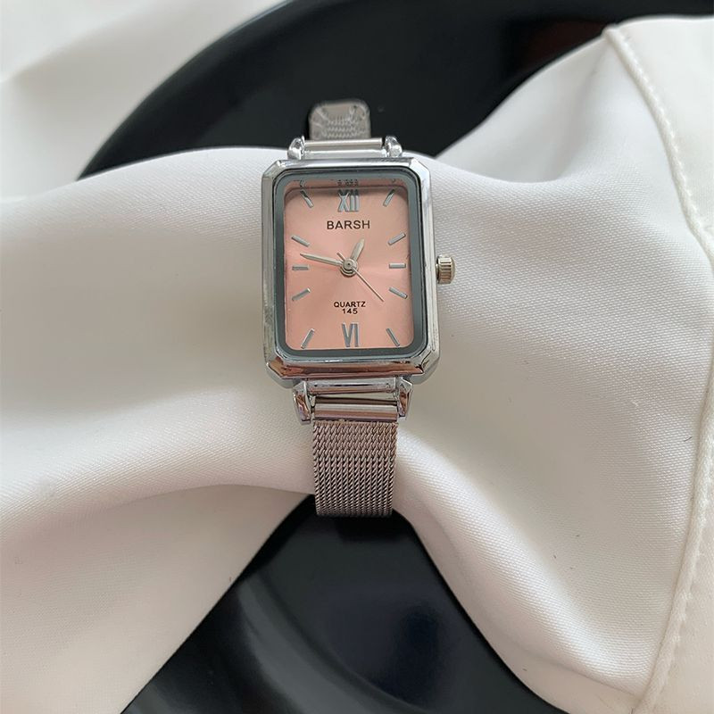 Женские часы CJT21803